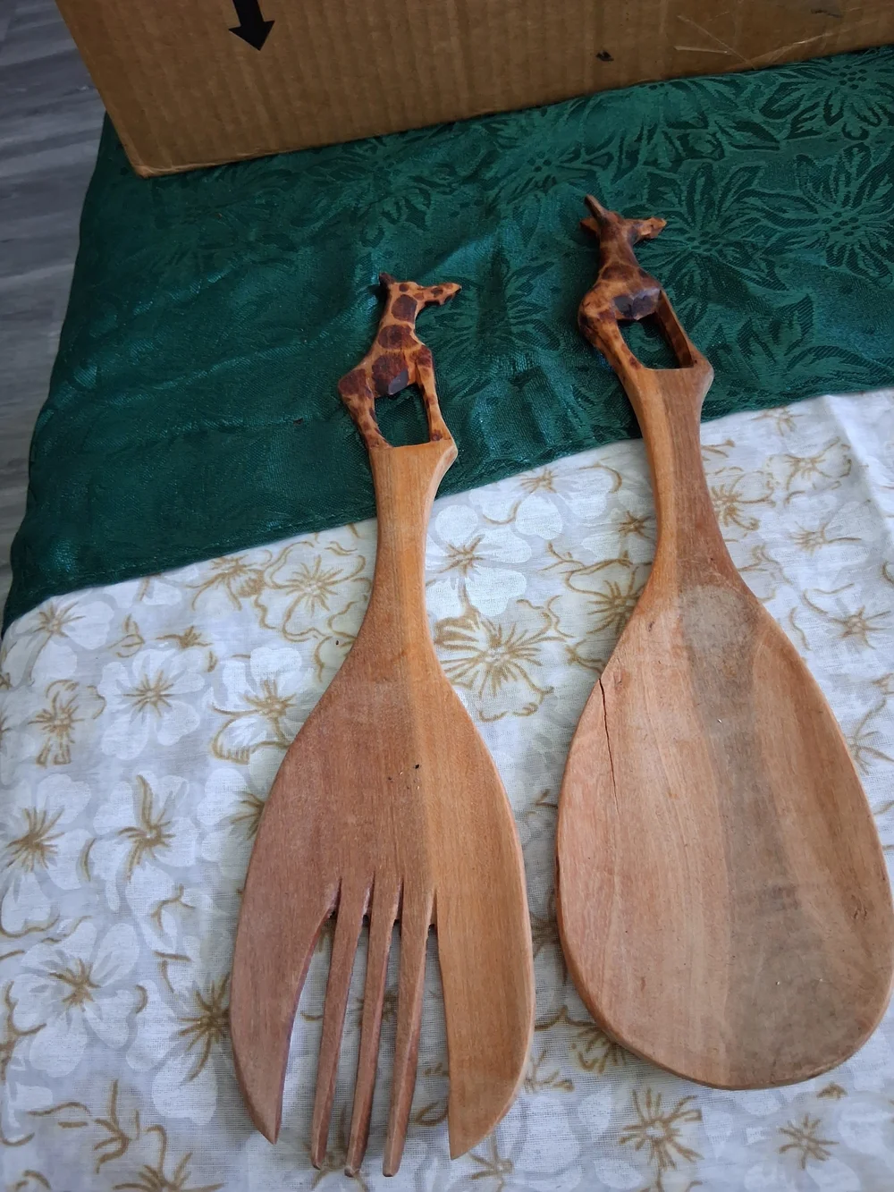 Hand-Carved Wooden Giraffe Salad Servers - Natural Brown